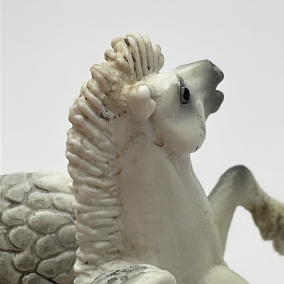 PEGASUS Made in Germany Hand Painted Bullyland - Picture 7 of 8